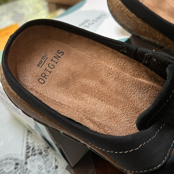 Earth Origins, size 7 medium, black, worn twice - Picture 5 of 6